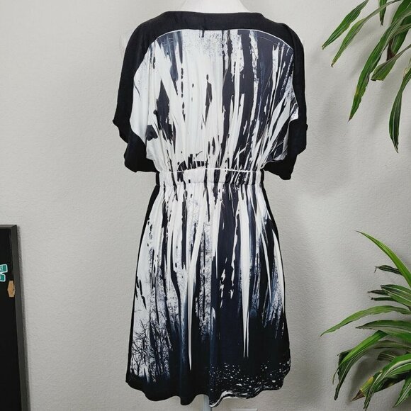 Vintage Crimson Ivy Cold Shoulder Tunic Black & White Boutique Med Empire Waist - Picture 5 of 7